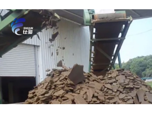 污泥調(diào)理加什么污泥脫水藥劑才能壓干污泥？